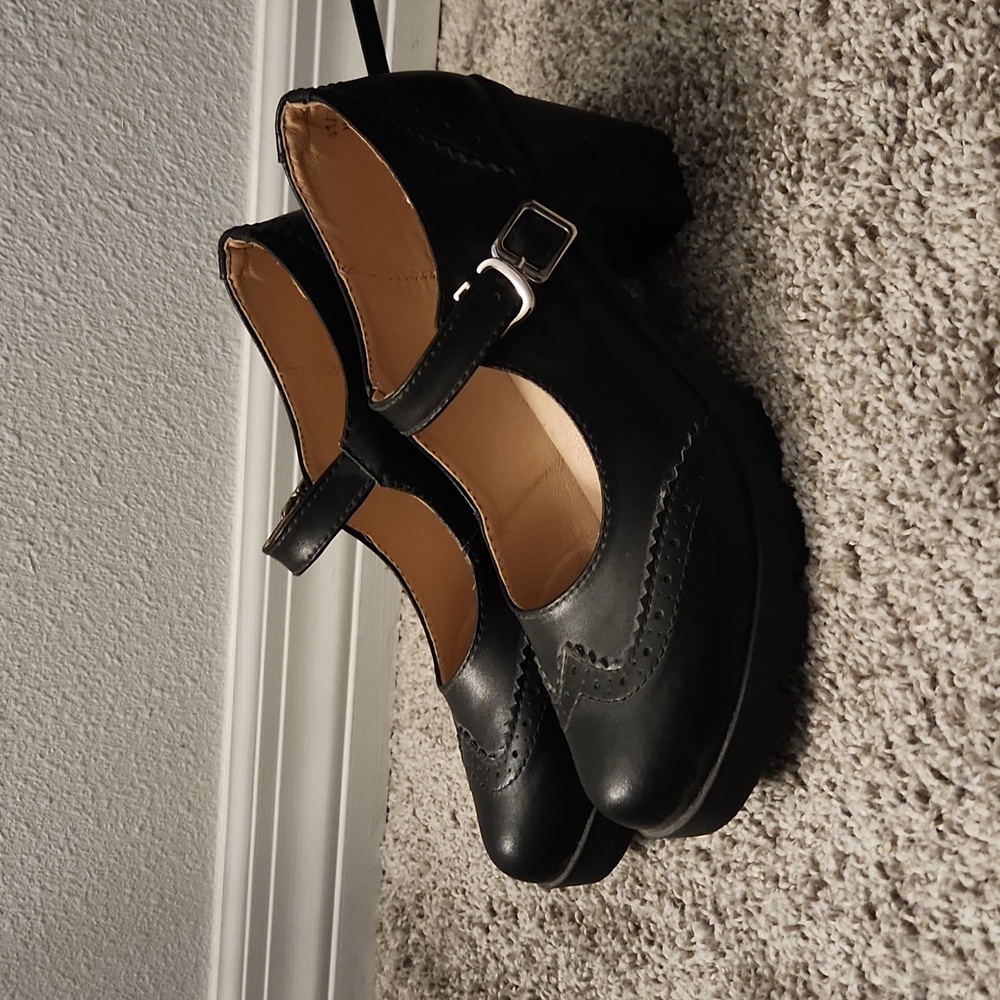 Chunky Leather Mary Janes